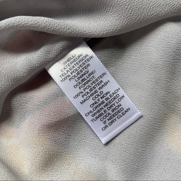 Loft Quarter Button High Low Floral Blouse - Picture 7 of 9